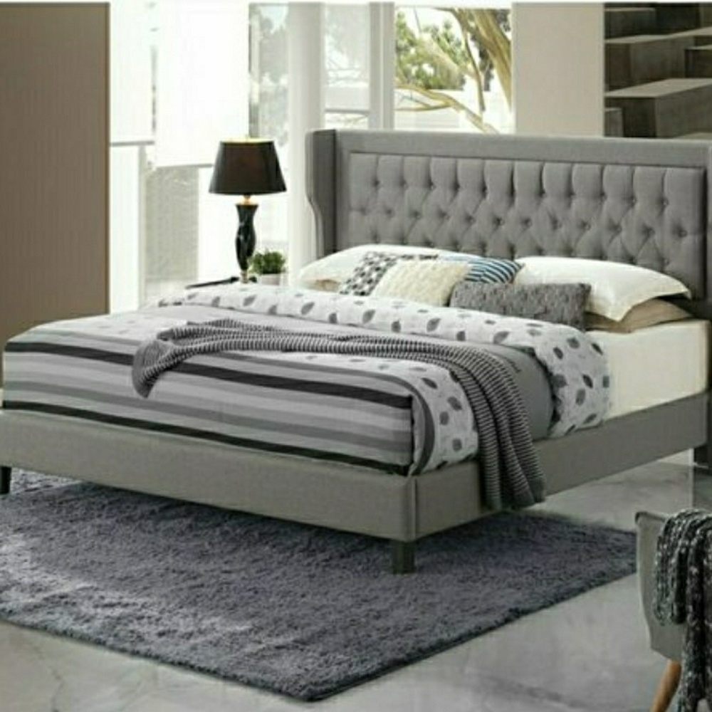 Brand new bed in box never opend King size